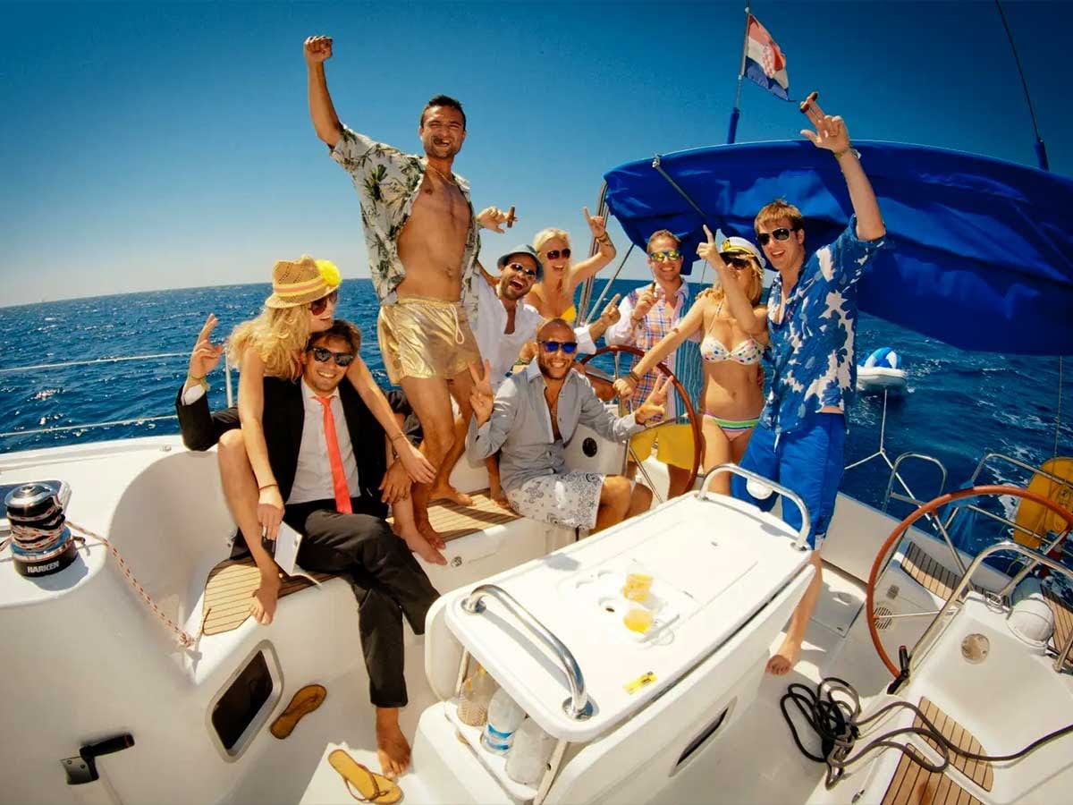 rent-a-private-yacht-for-a-party.jpg