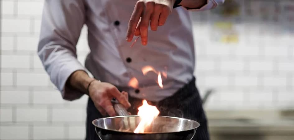 Private-yacht-rentals-with-chef.jpg